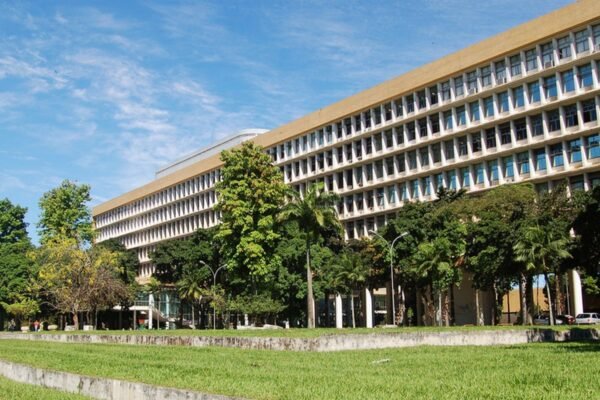 reitores do rio de janeiro criam forum em defesa da educacao