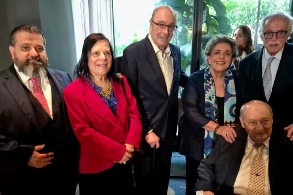 Ives Gandra, Eduardo Berbigier, Modesto Carvalhosa, Leda Nagle, José Eduardo Martins (irmão do homenageado)