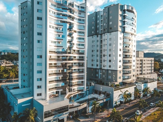 A CRF Construtora tem se consolidado como protagonista na transformacao da paisagem urbana de Brusque