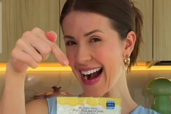 Urbano aposta em influenciadora para divulgar nova linha com Lilo Stitch