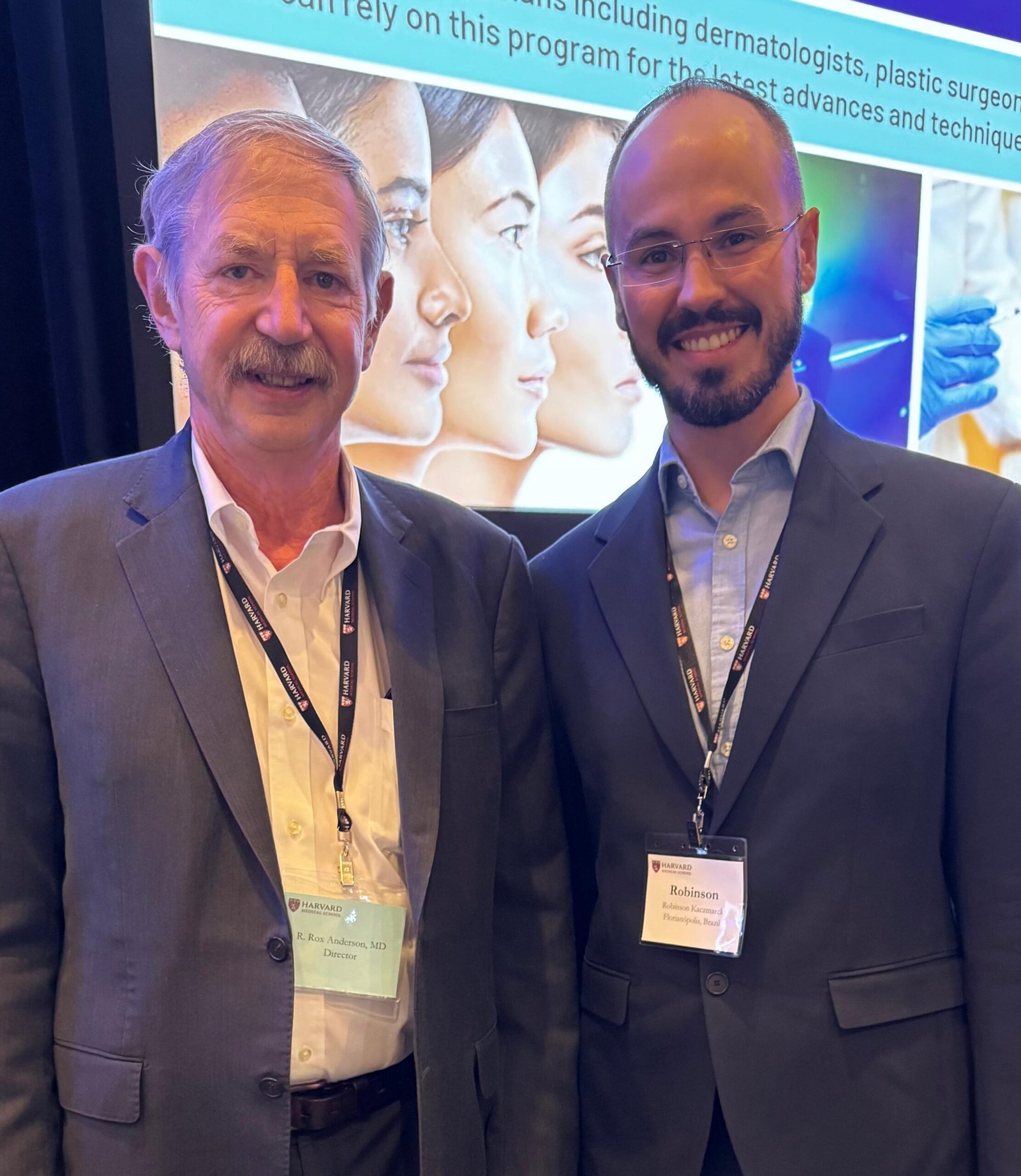 O medico catarinense Robinson Kaczmarck a direita com o Dr Richard Rox Anderson em curso em Harvard Boston EUA scaled
