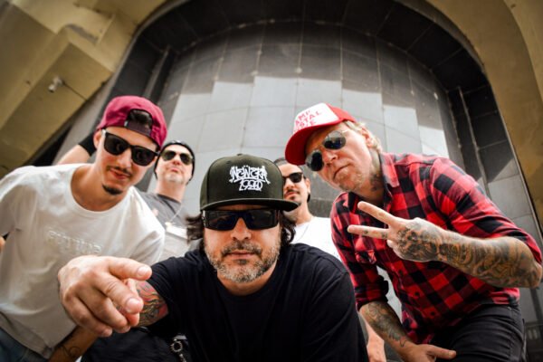 Jah Eh vai se apresentar no domingo e promete os classicos do Charlie Brown Jr