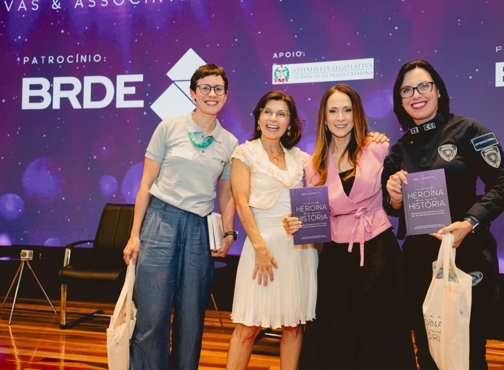 Denise Ramirez Ana Lavratti Silvia Marafon Maryanne Mattos