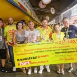 da equerda para direita, Rolf Krueg, Diogo Demarchi Silva, Maryanne Mattos, Fabio Botelho, Lucas Pereira, Maristela Cardozo Biazon e prefeito Topazio