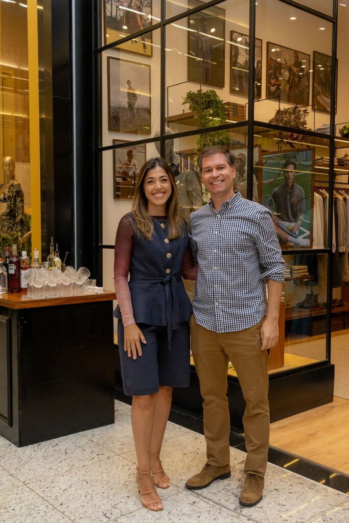 Primeira loja Zapälla em SC inaugura em Balneário Camboriú 5 O casal Gabriela Pereira e seu marido e sócio João Luiz Pereira, franqueados em SC