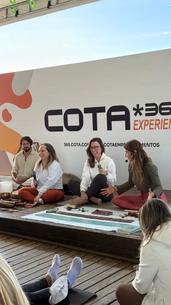 Evento gratuito promovido pela Cota Empreendimentos reuniu participantes para uma manha de yoga saude mental e reflexoes sobre o lar como espaco de bem estar