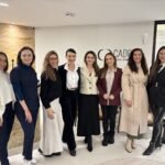 A dermatologista Debora Cadore reuniu medicos de diferentes estados em imersao sobre terapias regenerativas capilares em Florianopolis scaled