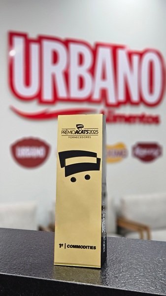 Urbano Alimentos vence prêmio ACATS 2025 Fornecedores na categoria Commodities