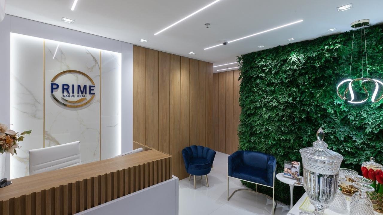 Implante dental na Prime Saúde Oral: qualidade de vida e confiança ao sorrir novamente