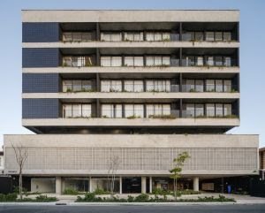 Terra + Tuma Arquitetos assinam primeiro empreendimento de Balneário Camboriú publicado no ArchDaily, maior curadoria de arquitetura do mundo