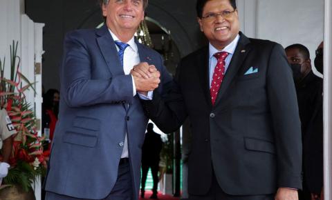 Brasil oferece apoio da Petrobras à exploração de petróleo no Suriname