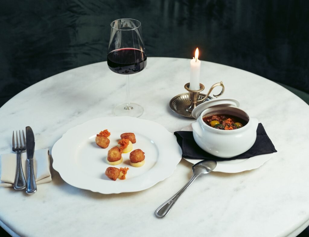 Boeuf Bourguignon Traditionnel. Agência Blend