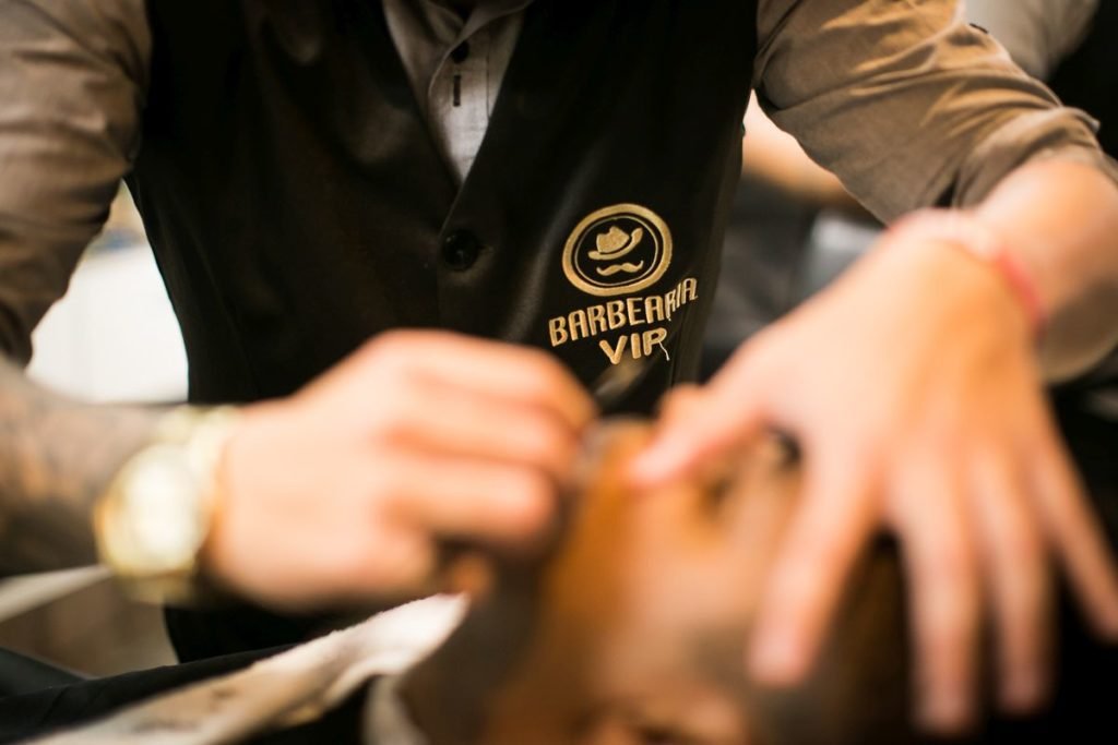 No ramo de franquias, o segmento de saúde, beleza e bem-estar liderou o faturamento, movimentando R$ 74,3 bilhões e registrando expansão de 14,6%