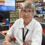 Marisa de Fatima Schon, 69 anos, é operadora de caixa no Fort Atacadista em Joinville