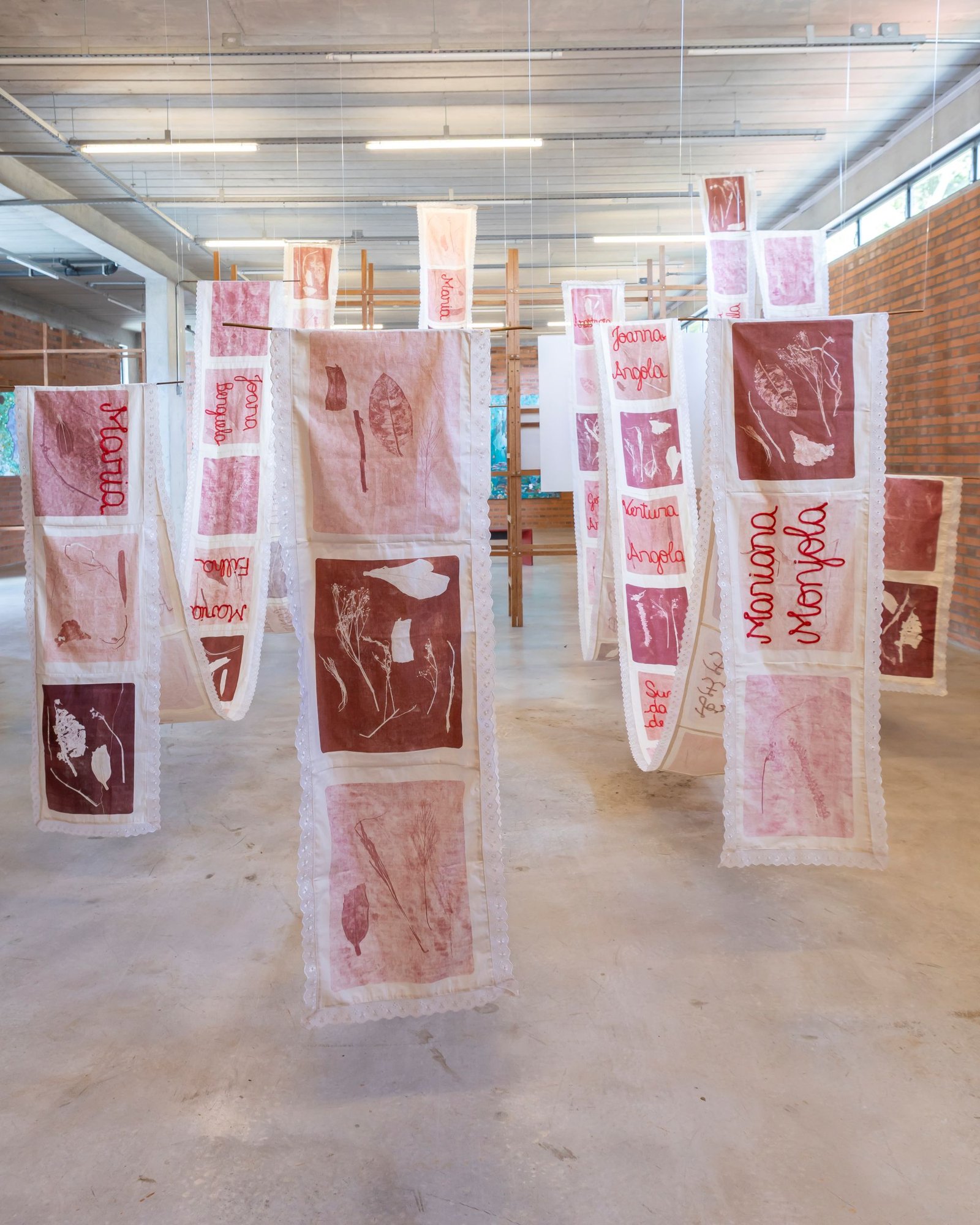 Mostras podem ser visitadas até o dia 11 de abril, com obras de Khetllen Costa, Willian Santos, Gustavo Scheidt e Gabriel Bicho