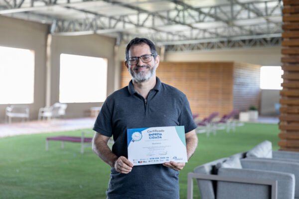 Reconhecimento destaca impacto de iniciativas voltadas ao desenvolvimento profissional e social