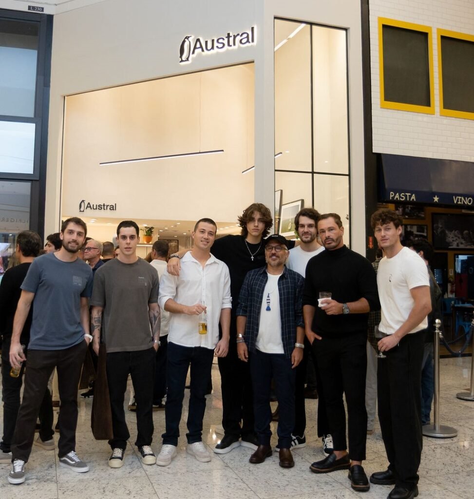 João Garcia, Léo Neckel, Lucas Meneghetti, Eduardo Machado Matheus, Alex Ferrer, Victor Nitz, Thomaz Martins e Bruno Voigt