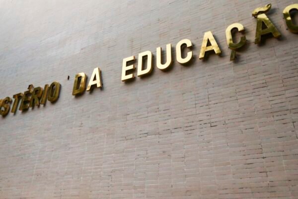pagamentos de bolsistas da capes serao feitos ate o dia 13 diz mec