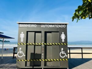 Banheiros públicos autolimpantes em Itapema
