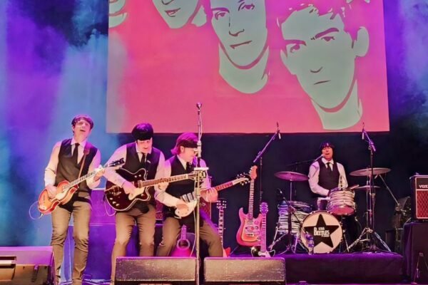 Banda argentina Star Beatles confirma show inedito em Blumenau