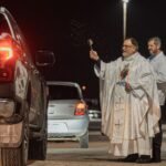 Missa e procissao integram a programacao do evento que e uma tradicao em Guabiruba