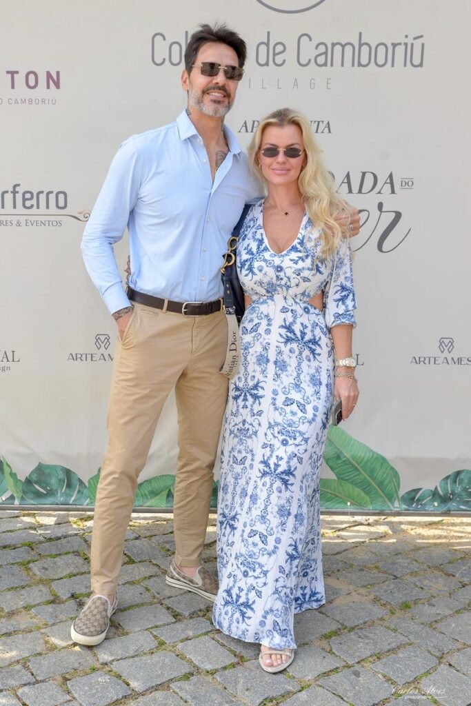 Alex Ferrer estreia com sucesso a sua “Feijoada do Ferrer”, em Balneário Camboriú 7 Gustavo Mendonca e sua esposa a russa Marina Zheltova