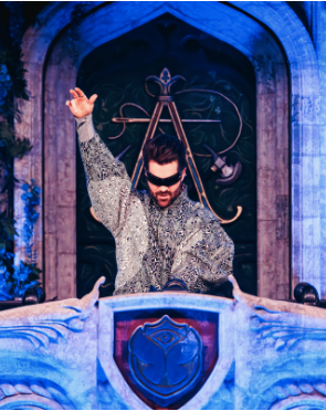 DJ alok se apresentando no palco principal do Tomorrowland Brasil Foto Filipe Miranda