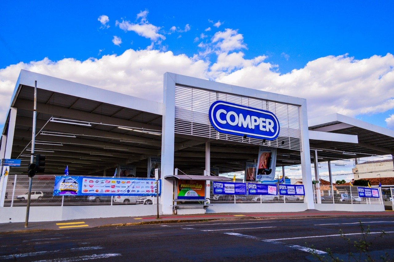 Fachada de uma das unidades Supermercados Comper imagem meramente ilustrativa Foto Divulgacao