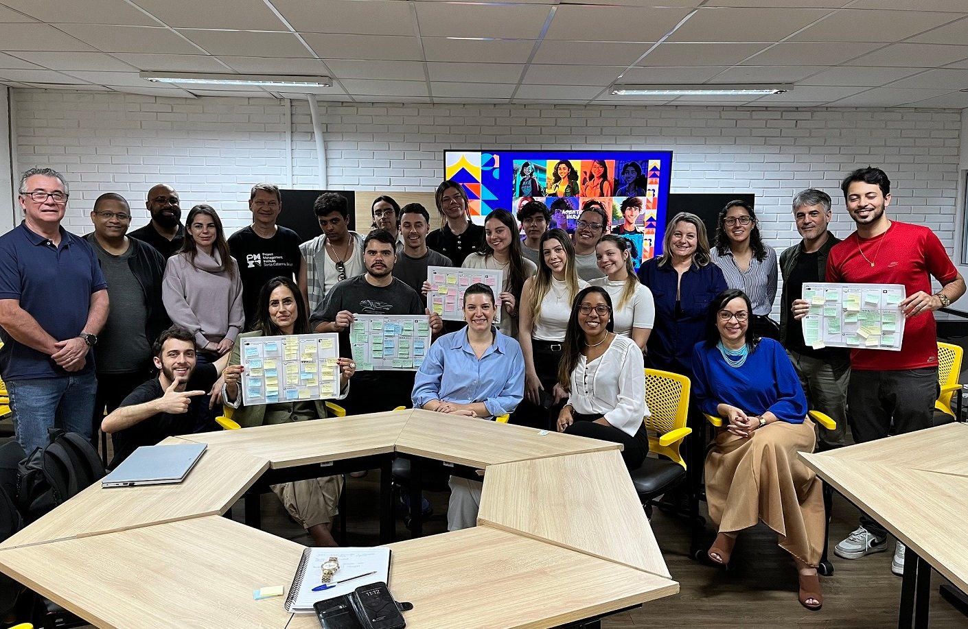 Parceria entre a UDESCESAG e o PMI SC capacita e apoia os estudantes na estruturacao e entrega de projetos reais de impacto social