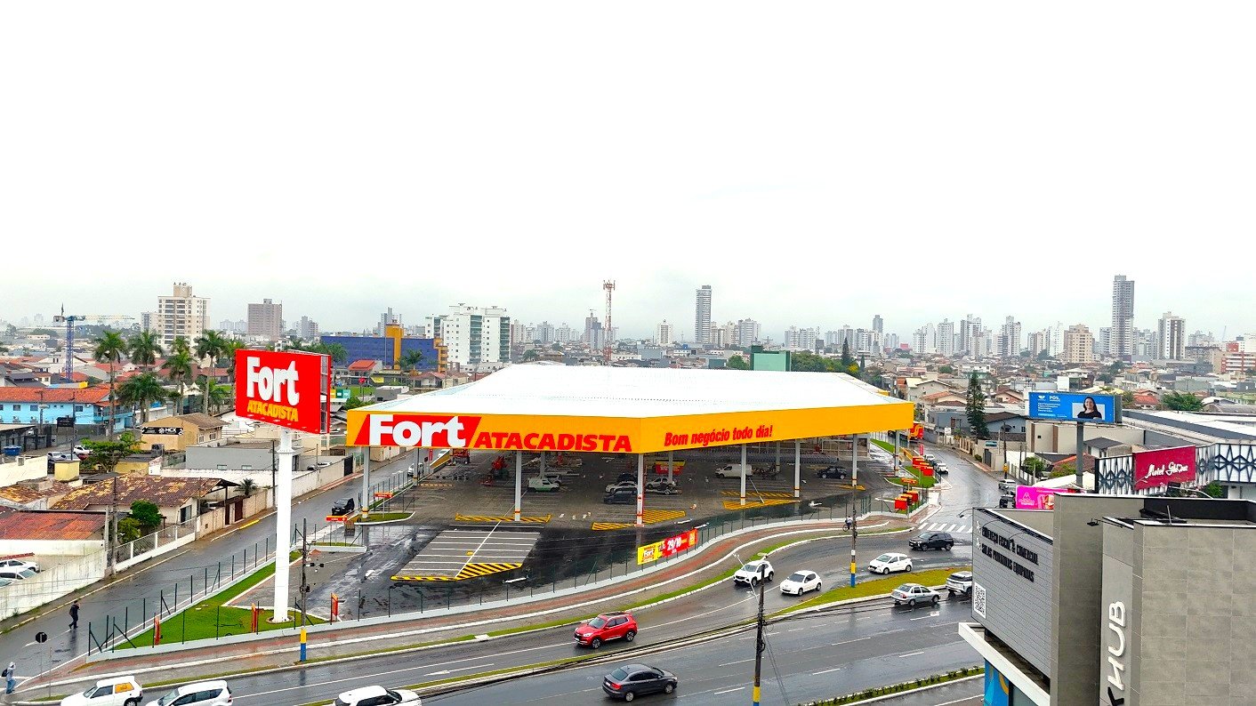 Grupo Pereira inaugura 70ª loja do Fort Atacadista em Itajaí nesta quarta-feira (29) 4 Fort Atacadista Dom Bosco Itajai Foto Marcelo Pertile 4